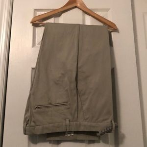 Old Navy Relaxed Khaki